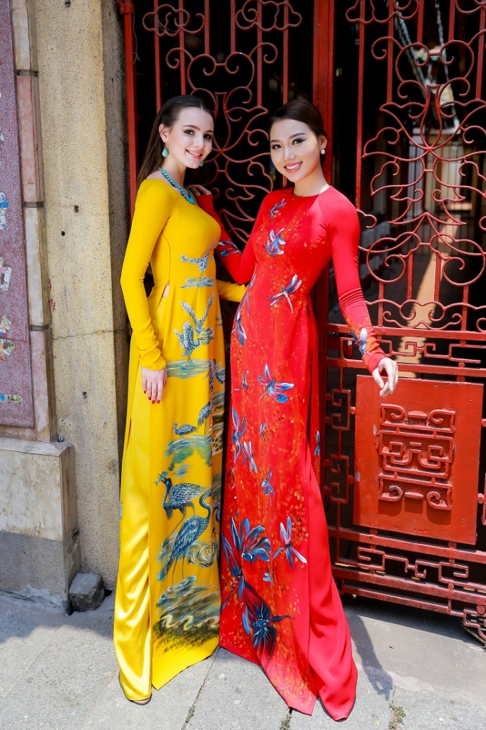 hoang thu thao mang tinh yeu ao dai den voi hoa hau dai su du lich the gioi