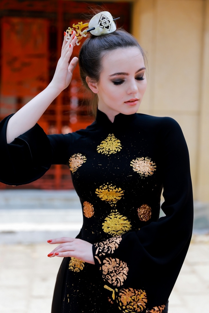 hoang thu thao mang tinh yeu ao dai den voi hoa hau dai su du lich the gioi