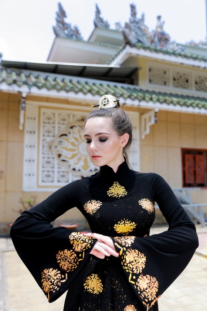 hoang thu thao mang tinh yeu ao dai den voi hoa hau dai su du lich the gioi