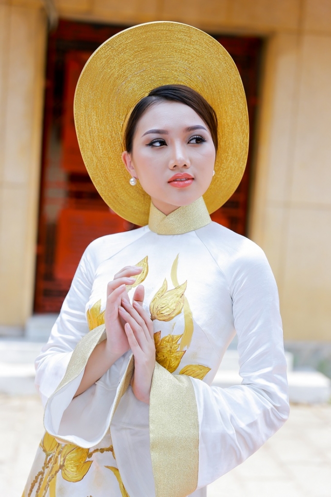 hoang thu thao mang tinh yeu ao dai den voi hoa hau dai su du lich the gioi