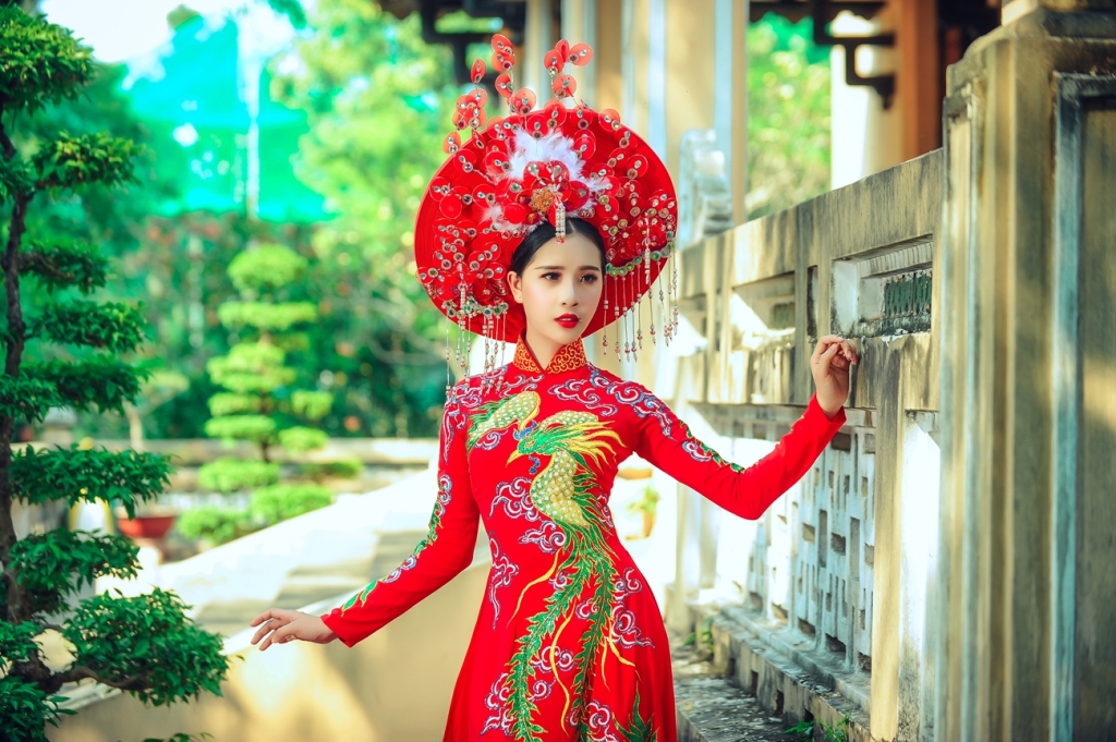 nguoi dep quynh nhu rang ngoi voi thiet ke cua tommy nguyen