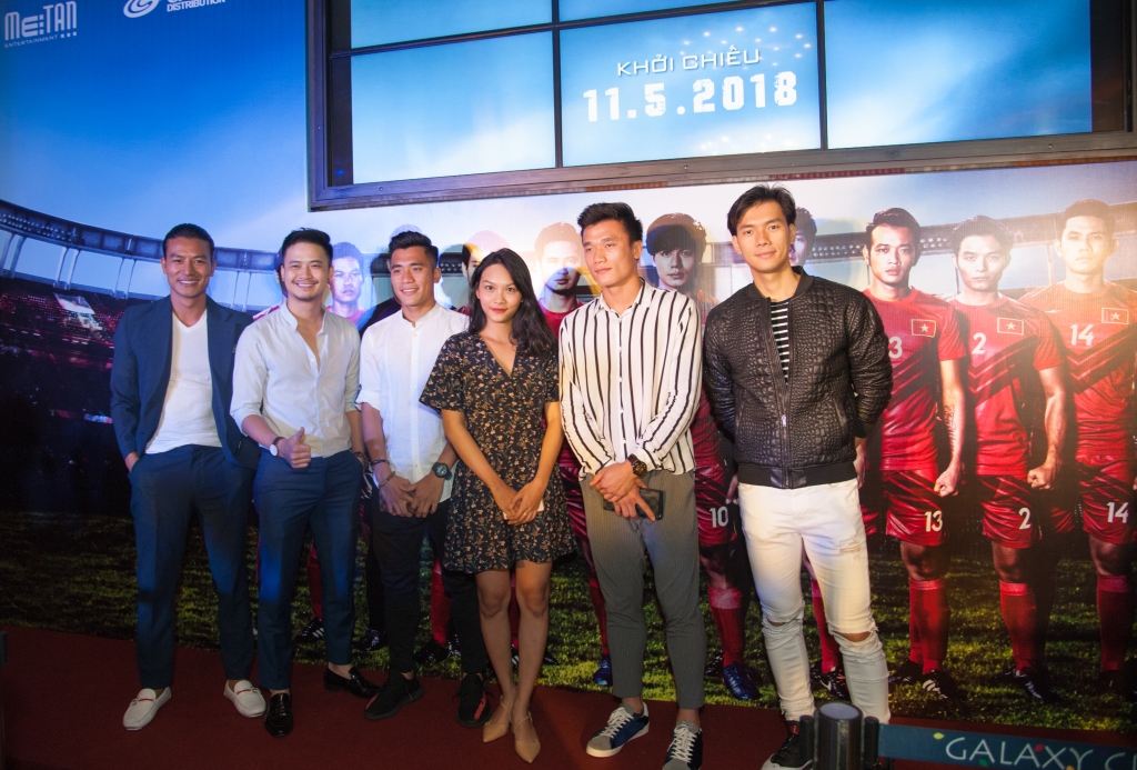 cau thu u23 hao hung di xem phim 11 niem hy vong