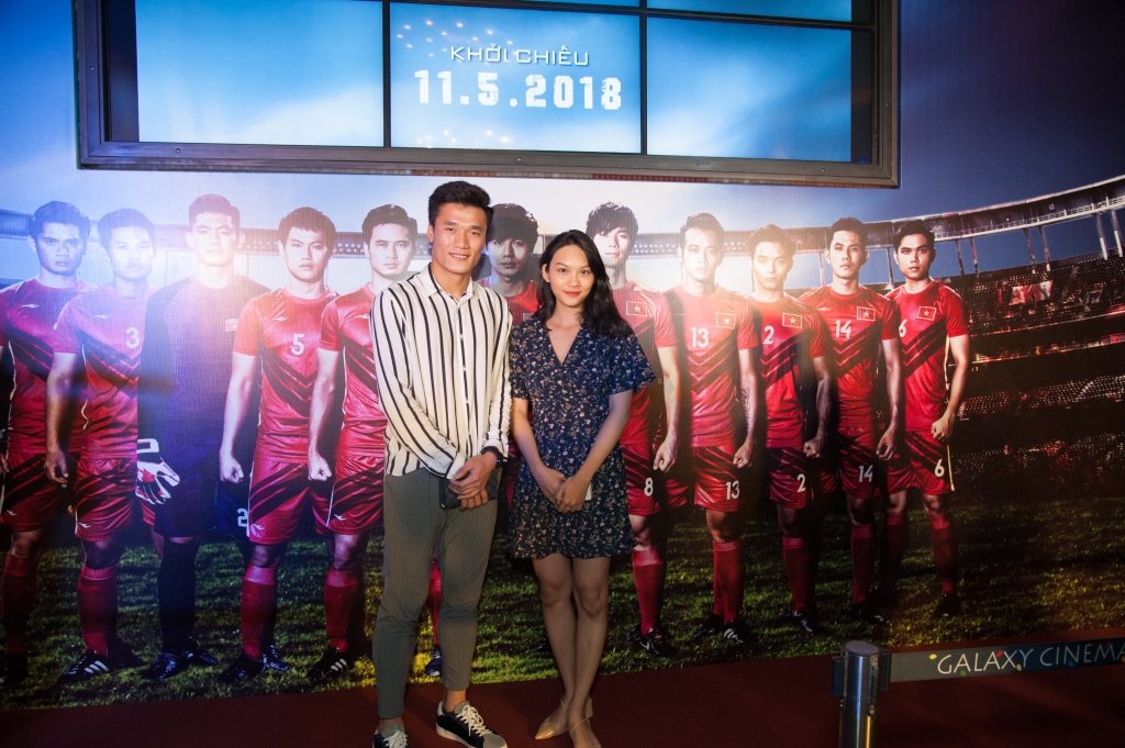 cau thu u23 hao hung di xem phim 11 niem hy vong