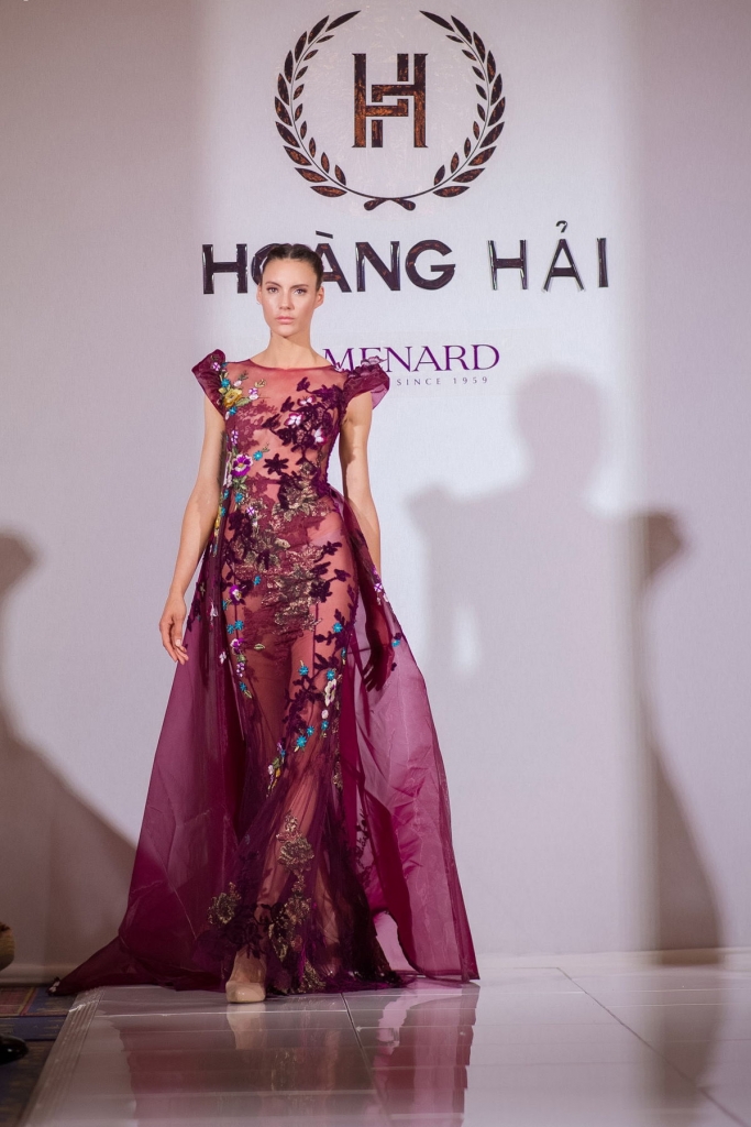 menard dong hanh cung ntk hoang hai tai cannes