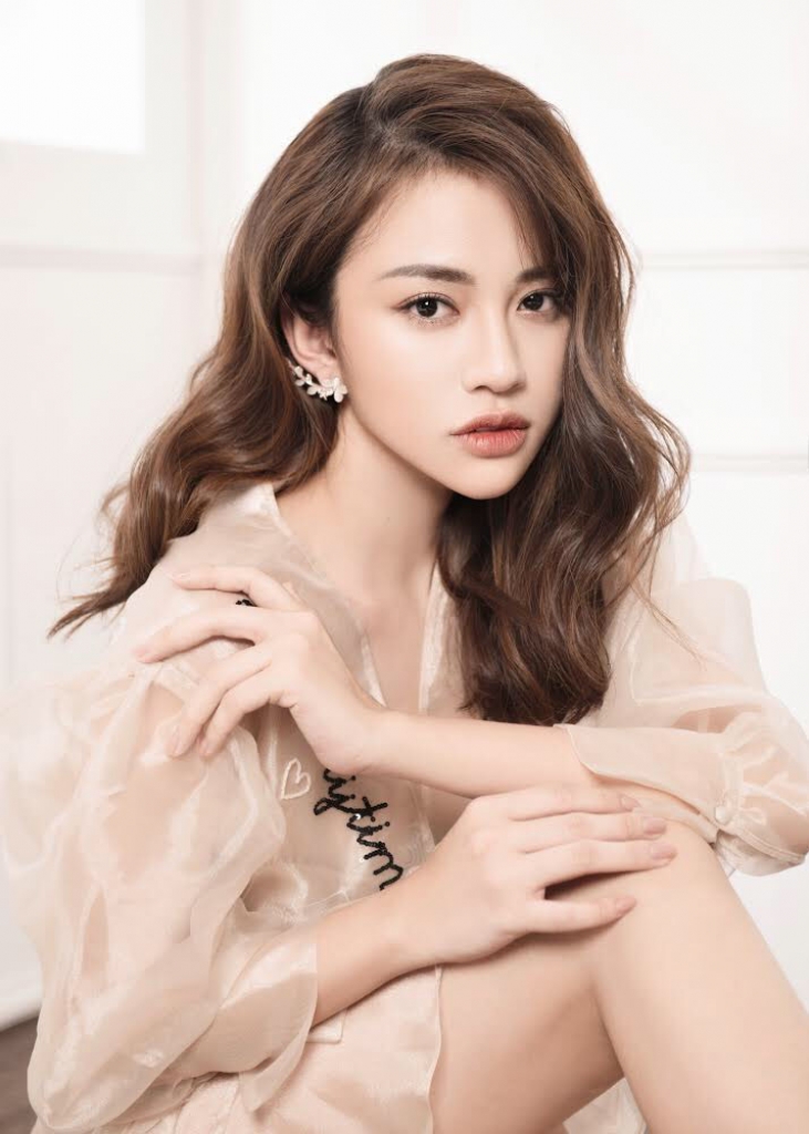 thien nga ngot ngao e ap tua doa hoa hong trong bo anh moi