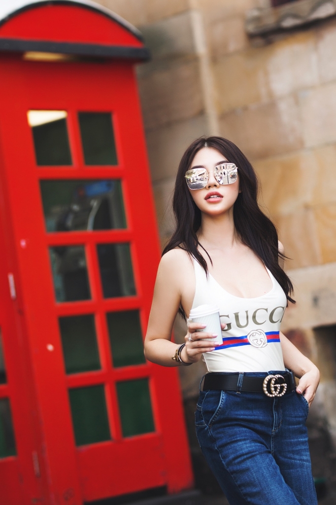 jolie nguyen goi y phong cach thoi trang dao pho ngay he