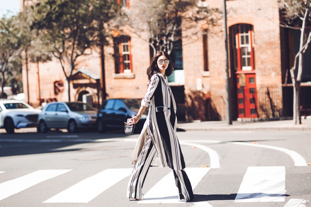 jolie nguyen goi y phong cach thoi trang dao pho ngay he