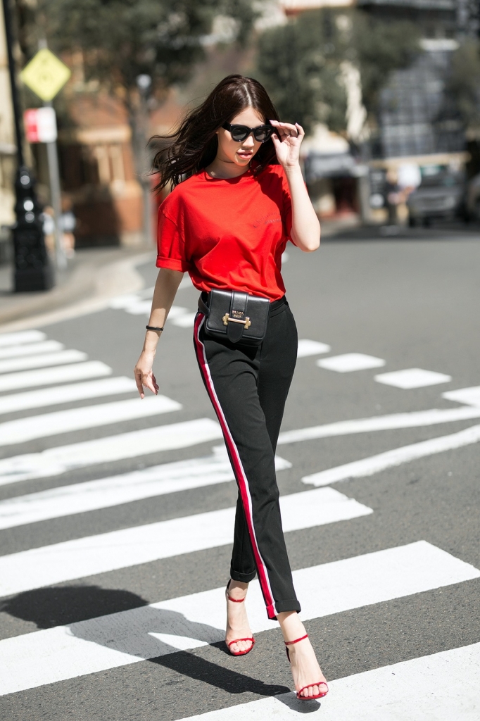 jolie nguyen goi y phong cach thoi trang dao pho ngay he