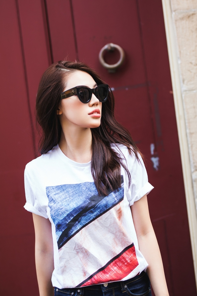 jolie nguyen goi y phong cach thoi trang dao pho ngay he