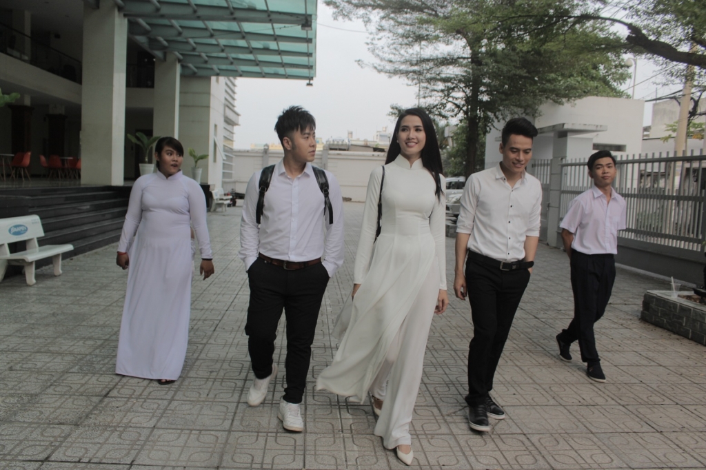 nghi va n akira phan va vo ta n pha t yeu nhau