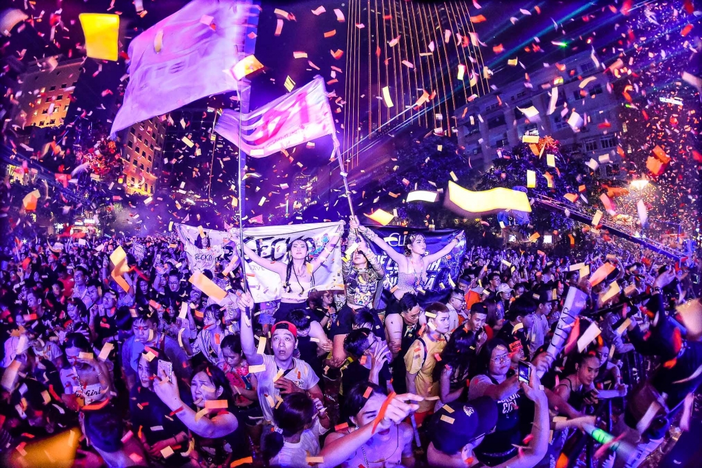 ravolution music festival by jetstar 2018 hoanh trang cuong nhiet an toan va van minh