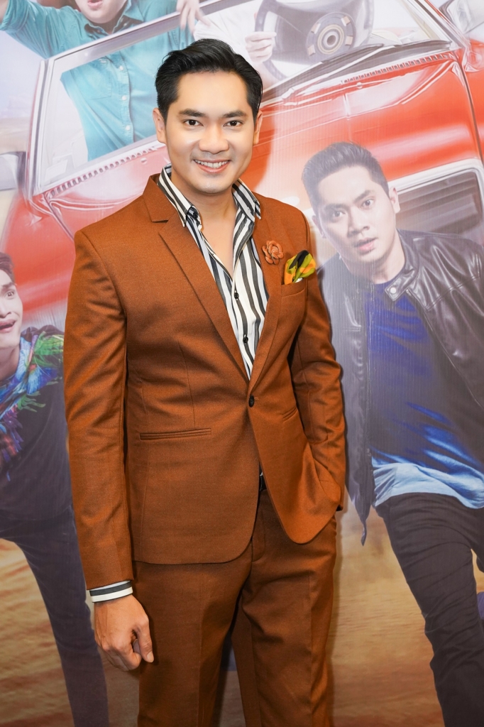 minh luan than mat voi nguoi tinh man anh