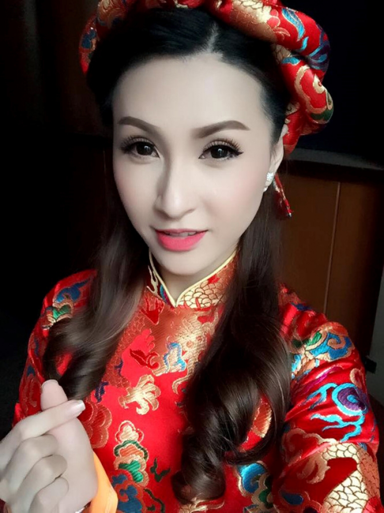 vinh thuyen kim chinh thuc xac nhan da chia tay ong bau vinh thuyen