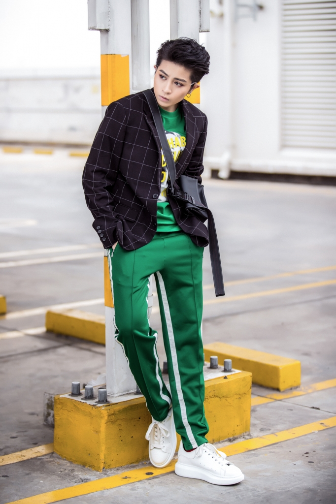 gil le dien street style theo phong cach the thao cuc ca tinh