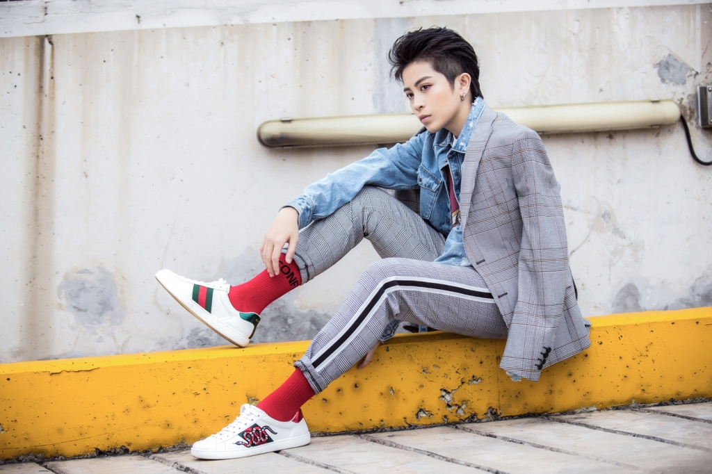 gil le dien street style theo phong cach the thao cuc ca tinh