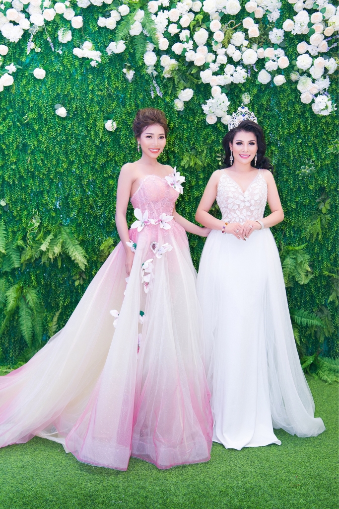 Hoa hậu nhân ái Linh Huỳnh hóa nàng công chúa trong thiết kế ngập sắc hoa hoa hau nhan ai linh huynh hoa nang cong chua trong thiet ke ngap sac hoa