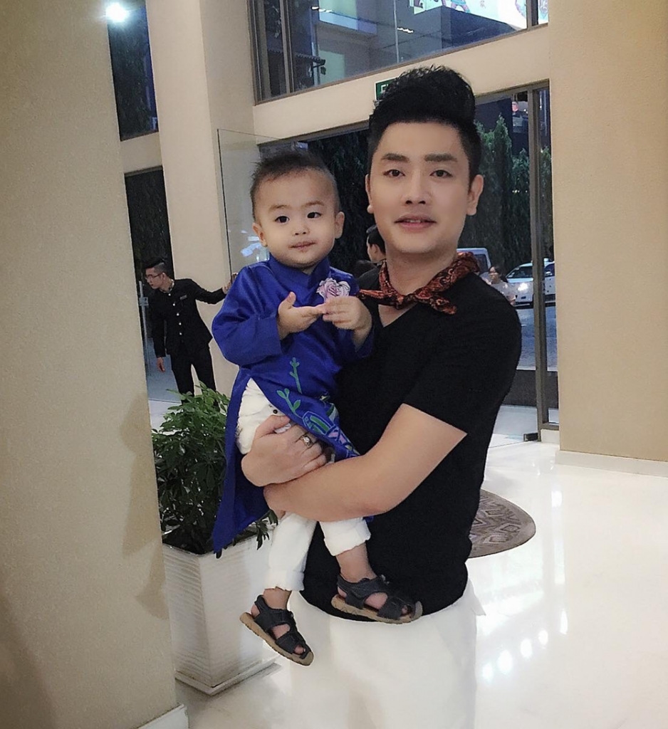 lo dien con trai sieu dang yeu cua en vang tuan anh