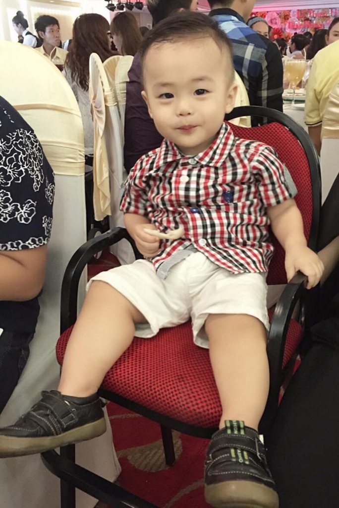 lo dien con trai sieu dang yeu cua en vang tuan anh