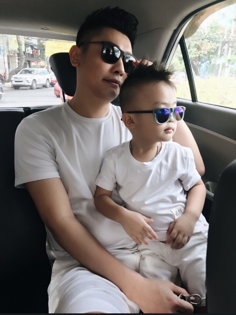 lo dien con trai sieu dang yeu cua en vang tuan anh