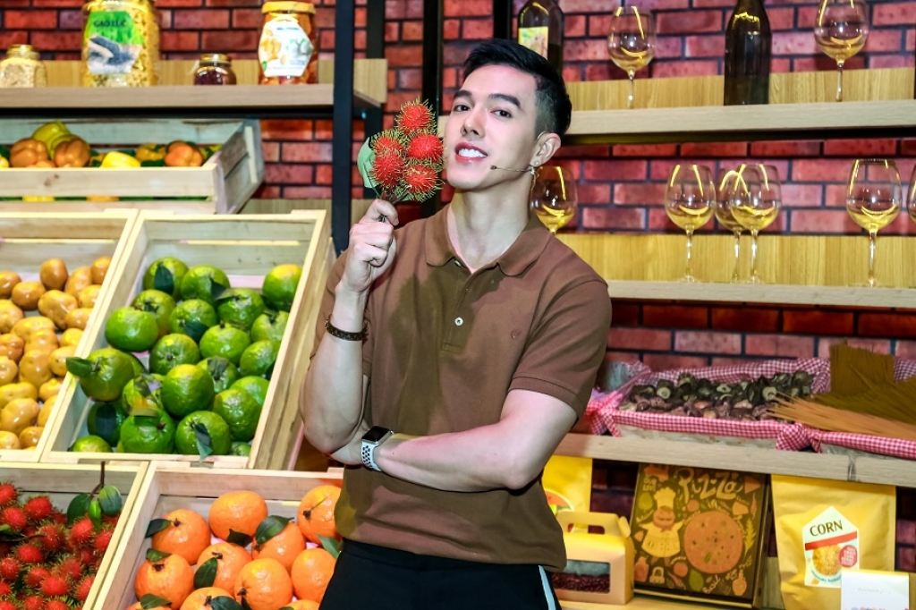 minh chau khoe giong hat ngot lim kim thanh xuat hien ca tinh tai sieu sao am thuc