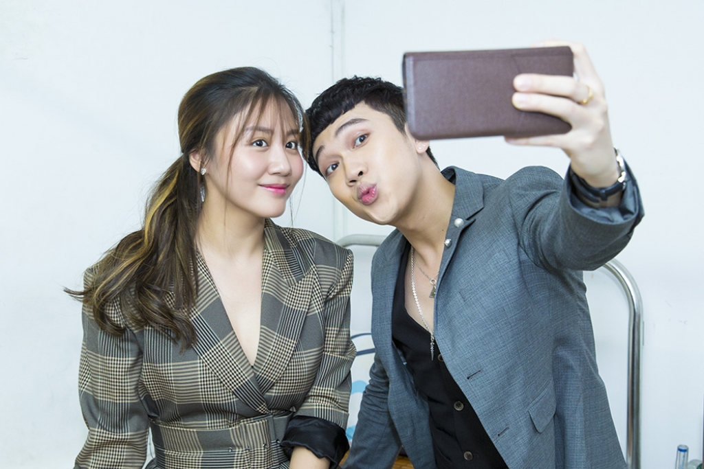 van mai huong lieu linh de mat moc di dien tiet lo dieu it ca si dam lam