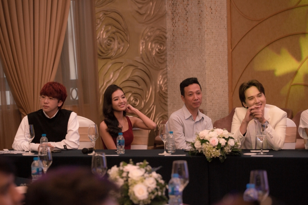 thach thao he lo nhung thuoc phim dam chat thanh xuan nhung cung day kich tinh
