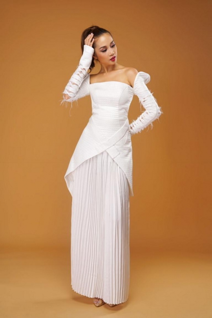 sau giai thuong sieu mau chau a le thu an tro lai loi hai hon