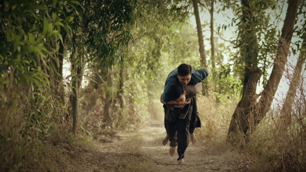 khuu huy vu ra mat mv day nuoc mat ve tinh mau tu nhan dip 83